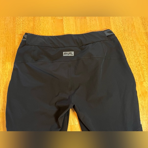 Helfare Rival Race Pants Mens 36x30 Black MTB Vented Adjustable - Picture 4 of 8